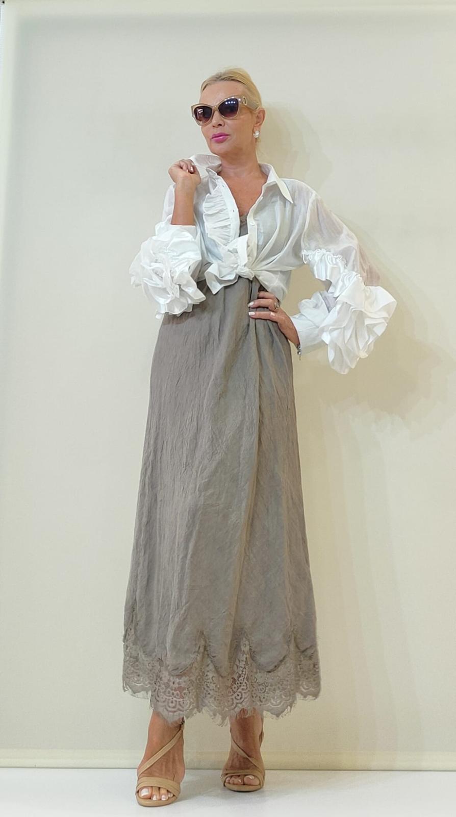 Colectie de vara 2026 - Rochie Gri cu Camasa Volane